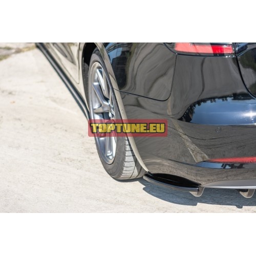 Rear bumper splitters for Tesla Model 3