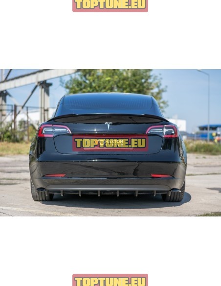 Rear bumper splitters for Tesla Model 3