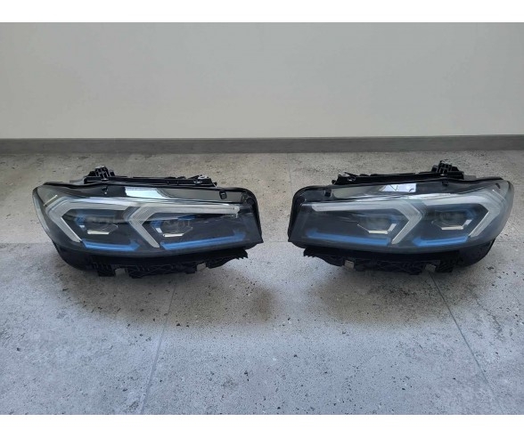 Defect. Set of BMW G20 LCI Style Headlights for 2020-2023 models.