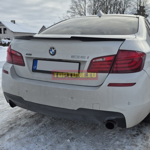 BMW F10 M4 Bagazines spoileris juodas blizgus
